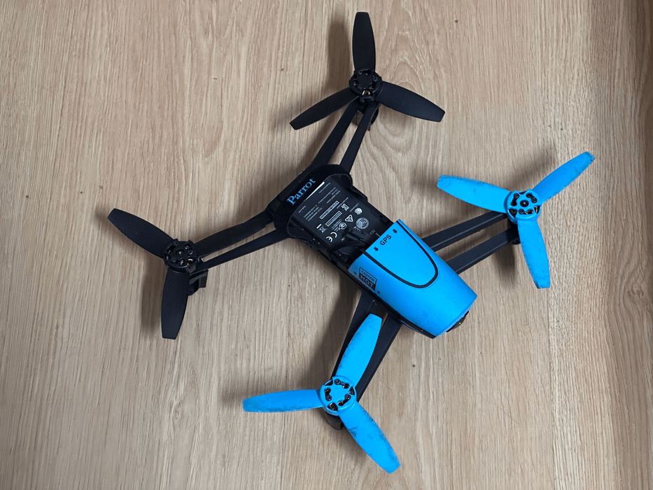 Drone Parrot Bebop com Skycontroller - Azul 14.0MP Full HD 1080p