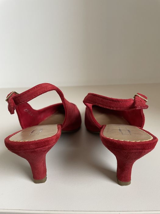 Туфлі-лодочки з відритою пятою