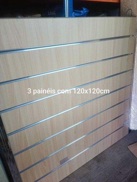 3 Painéis para loja Cor de Carvalho com Perfil de Alumínio