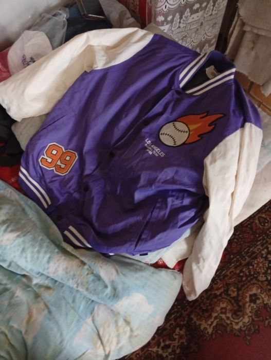 Sprzedam kurtkę bejsbolówkę w dobrym stanie