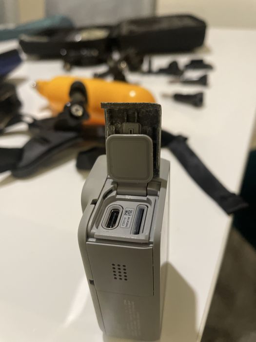 Go pro hero 7 white