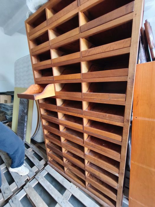 Camiseiro Arquivador  de Madeira Maciça