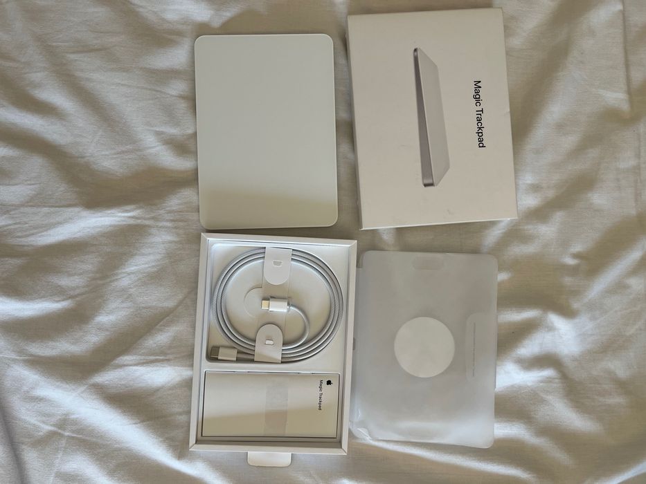 Apple Magic Trackpad USB-C Novo