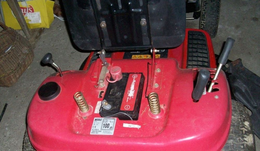 Vendo trator corta relva