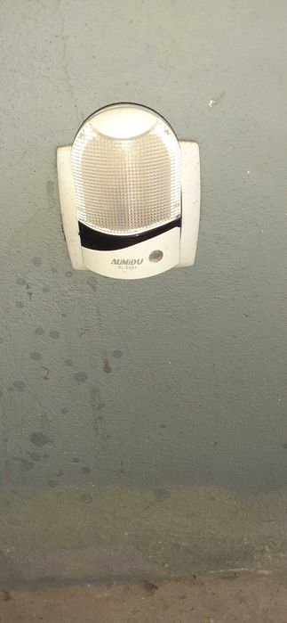 Luz de presença pequena