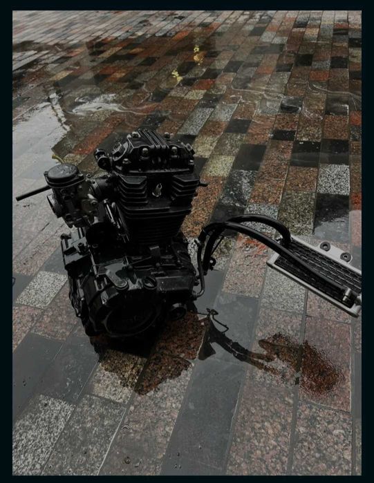 Мотор по запчастинам мотоцикл лонкін 250