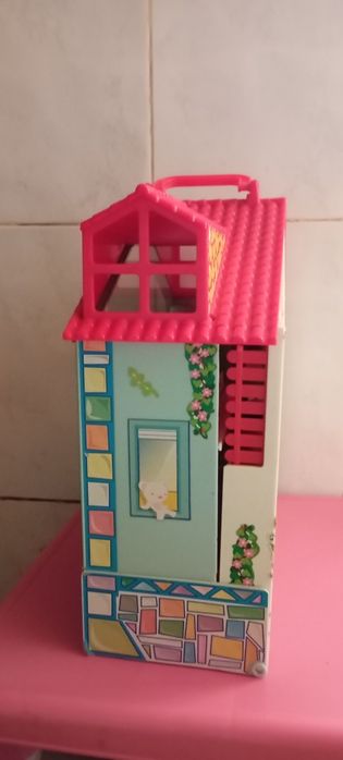 Barriguitas Supermercado Continente e casa maleta para reaproveitar.425957371224401927