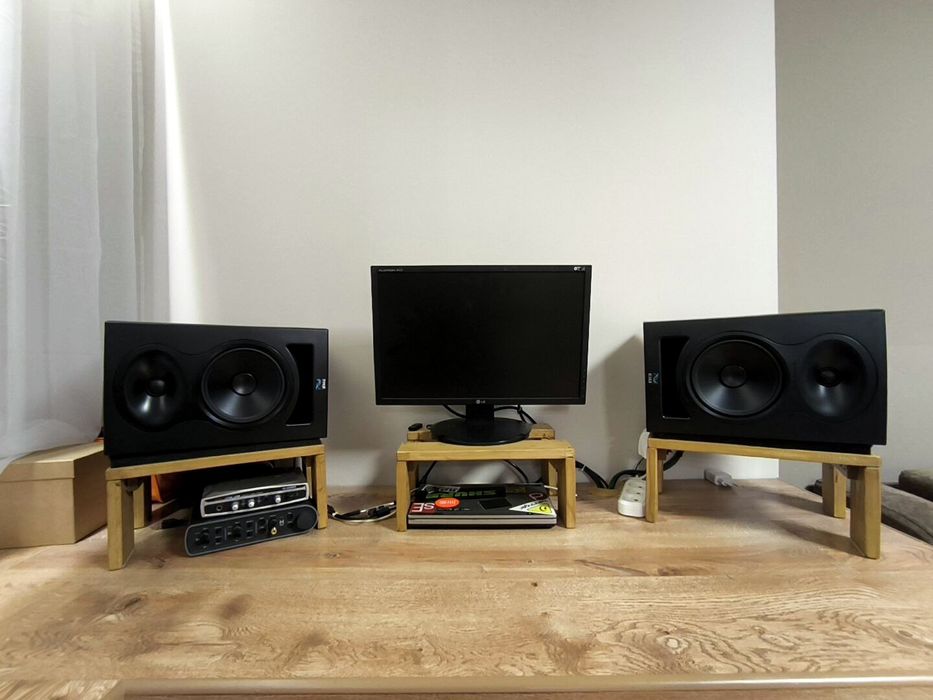 Монітори студійні Kali Audio