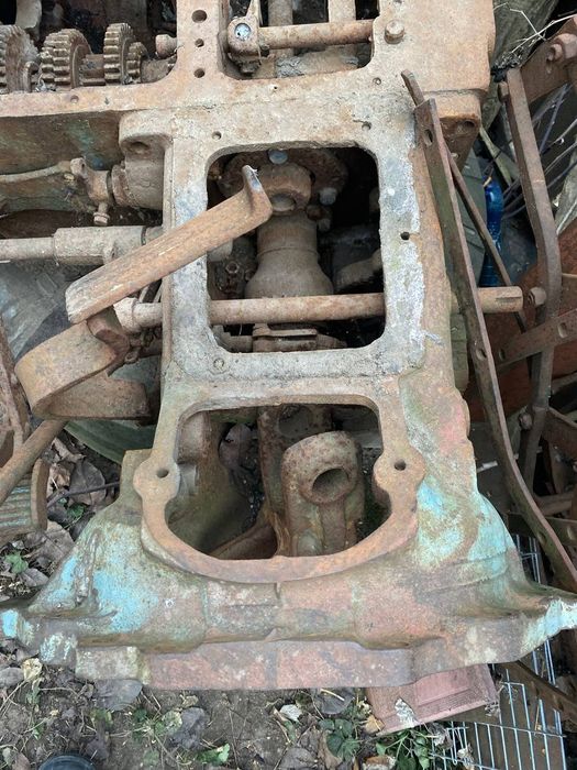 Продам картер трактора Т-40 (корпус) КПП та заднього мосту