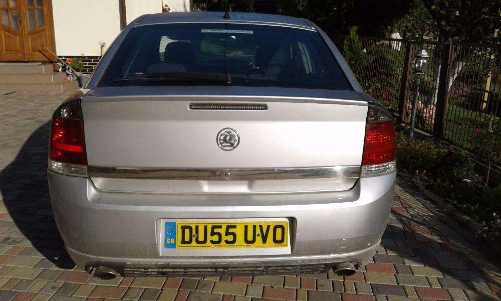 Кришка багажніка ляда скло Opel Astra Vectra Omega Zafira Insignia