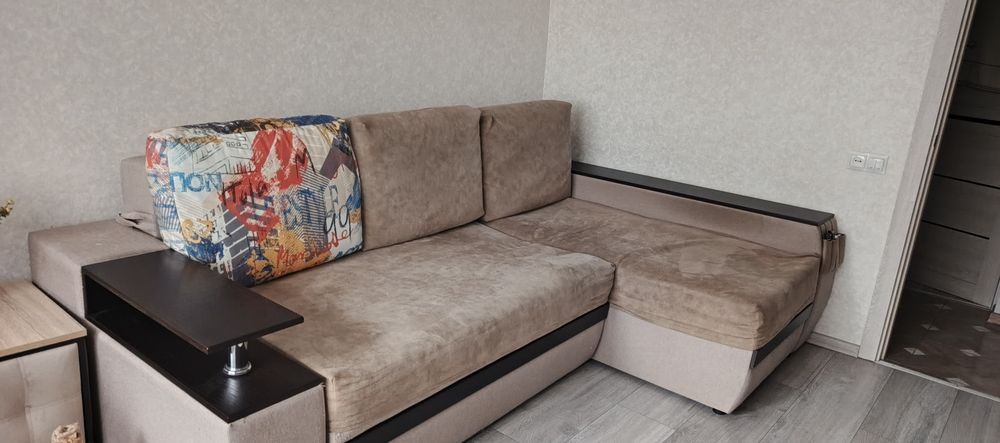 Продам угловий диван