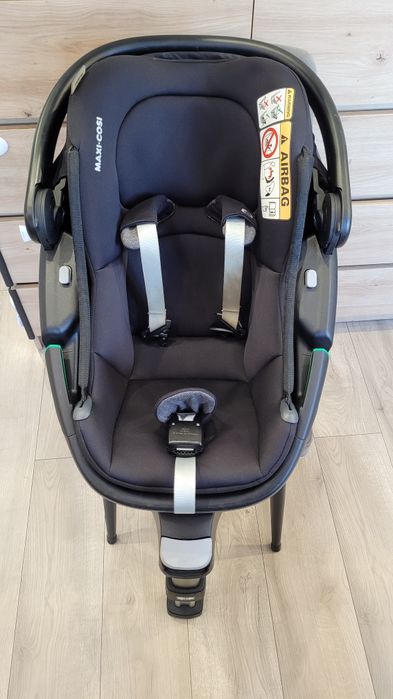 Fotelik z bazą isofix Maxi Cosi 360 Coral Essentaial Black