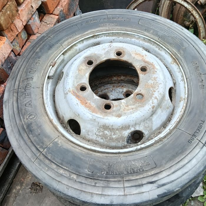 Резина з дисками R 16 та R 17.5