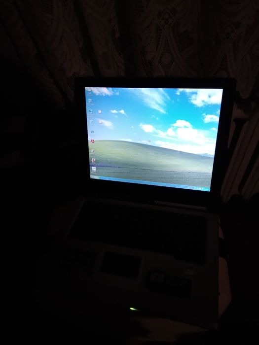 Laptop używany asus