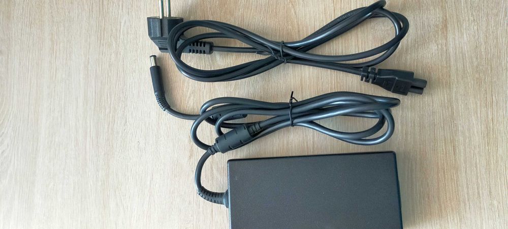 Dell Precision 7510 (Ram: 64gb, SSD 1Tb)