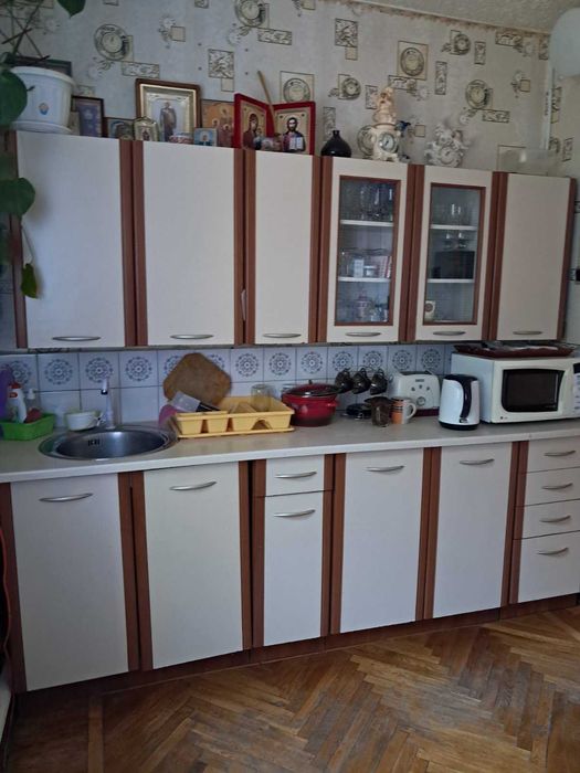 Продам 2-х этажный дом, выход к РЕКЕ. Гараж.