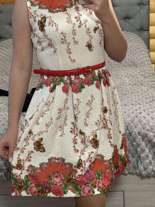 Продається сукня