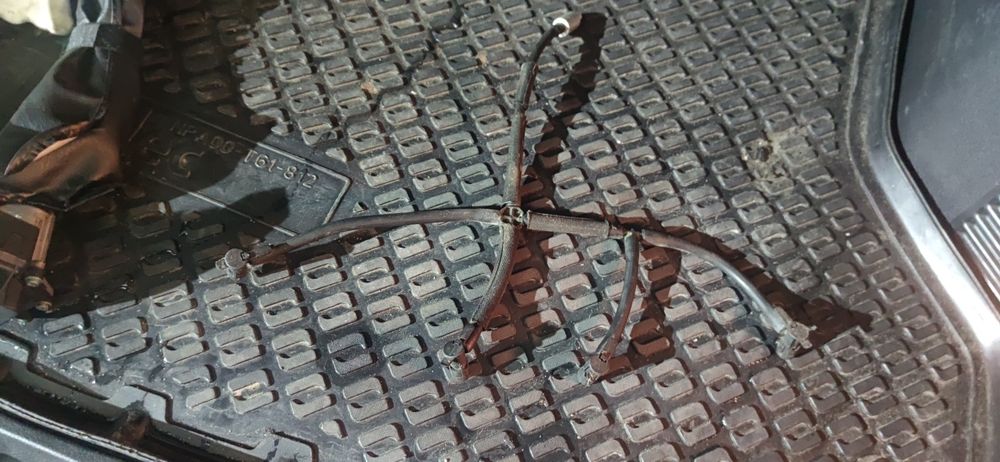 Продам дроссельную заслонку VW T5 и топливную магистраль (обратку)