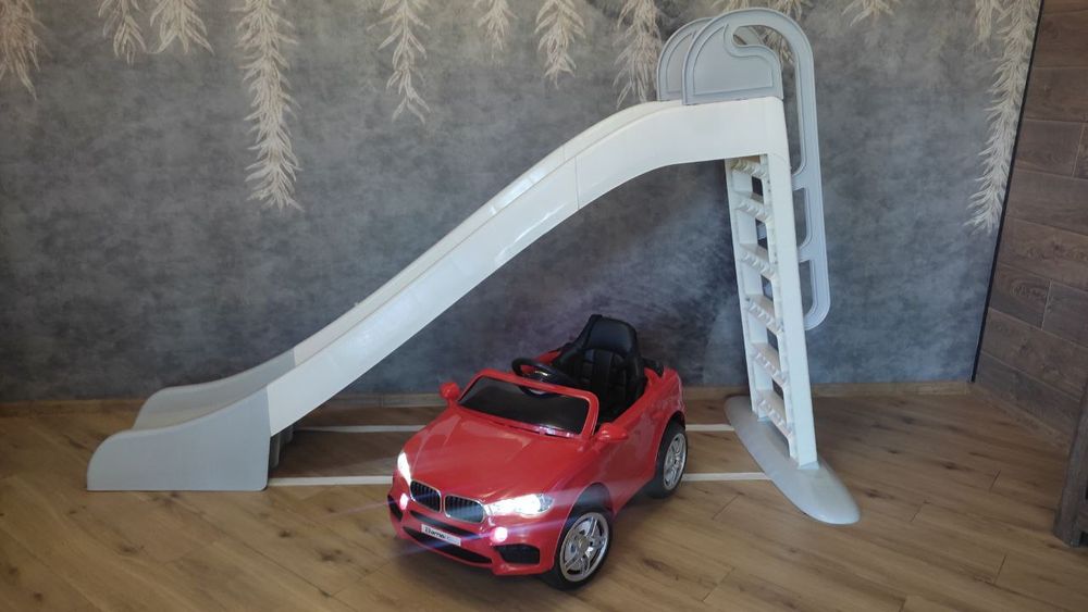 Дитячий електромобiль Bambi