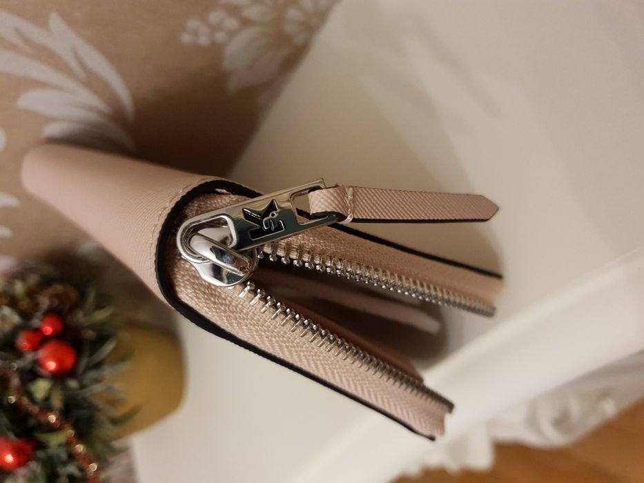 кошелек,гаманець та чохол для документів Karl Lagerfild