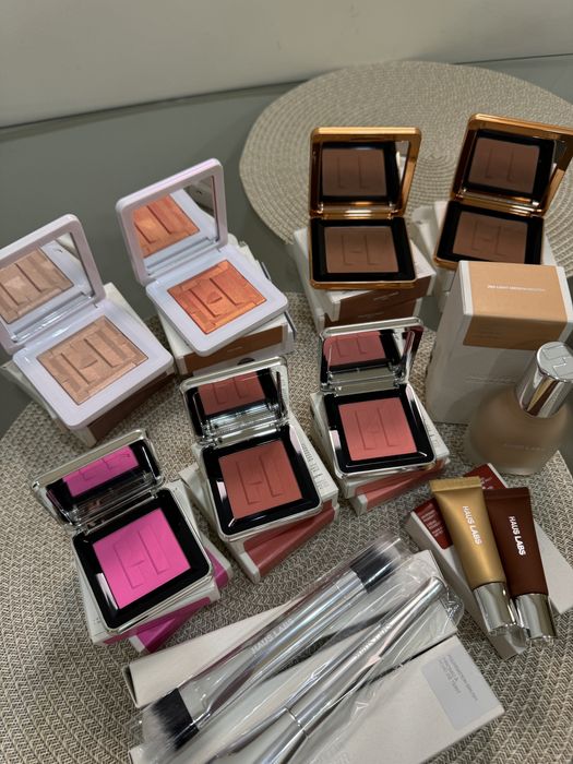 Косметика Haus Labs румʼяна,хайлайтер,бронзер