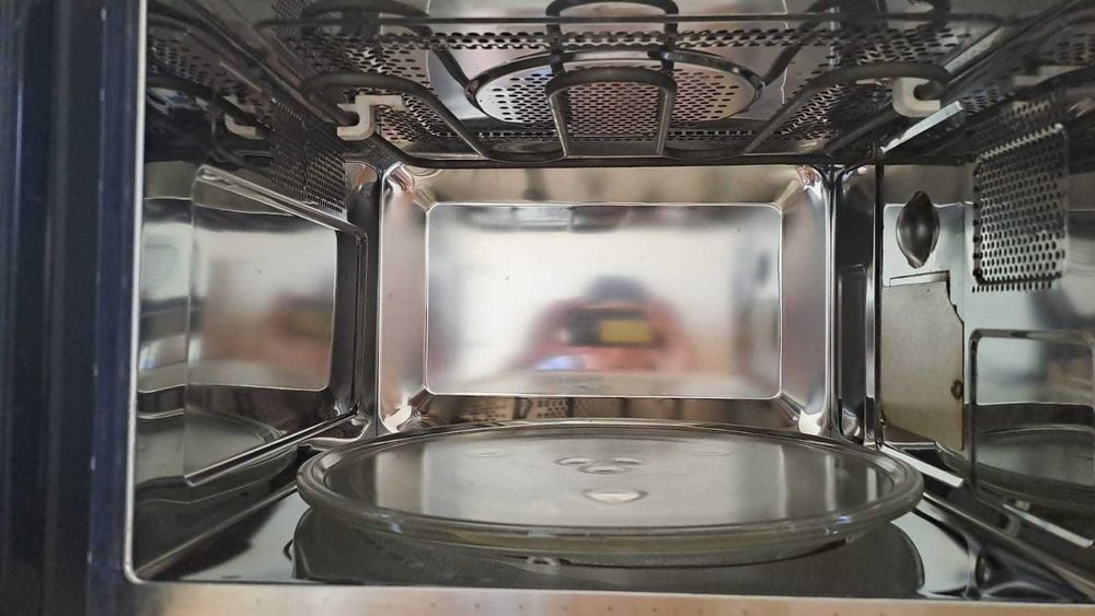 Microondas/ Forno como Novo Alaska