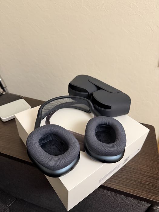 Наушники AirPods max: 4 200 грн. - Наушники Двуречный Кут на Olx