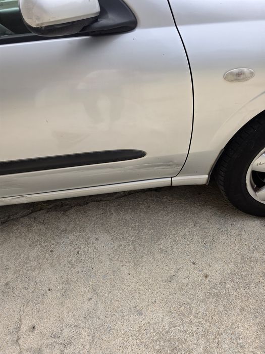 Nissan Almera 2.2