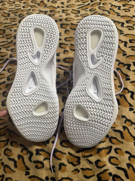 Волейбольні кросівки