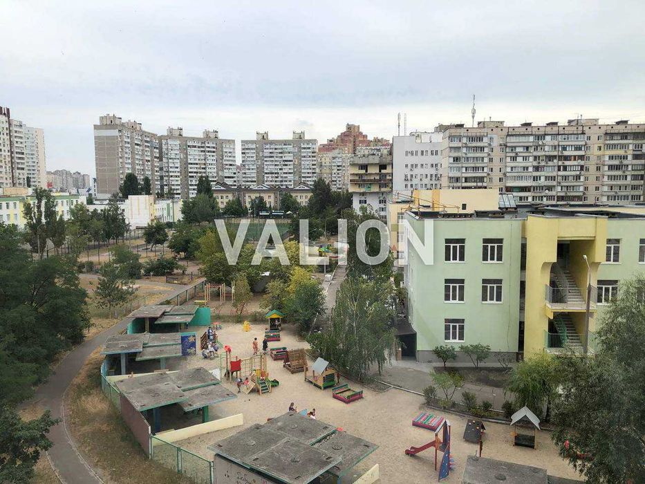 Продаж 2-кімнатної квартири, Позняки, вул. Лариси Руденко 10в