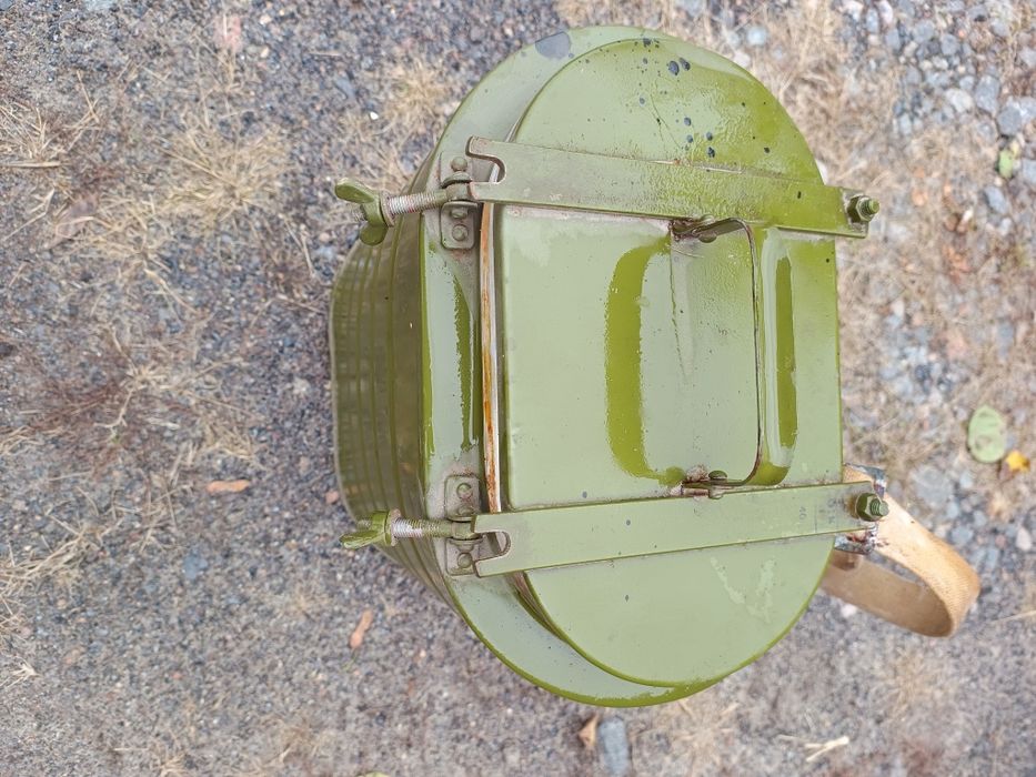 армейский пищевой термос ТВН-12.