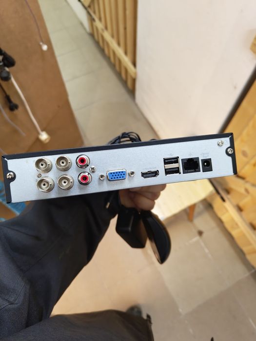 Rejestrator Dahua DH-XVR1B04 IP analog hybryda