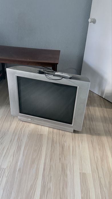 Отдам даром телевізор Philips