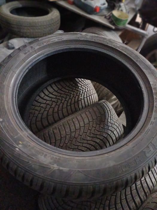 Pneus 235 50 R18