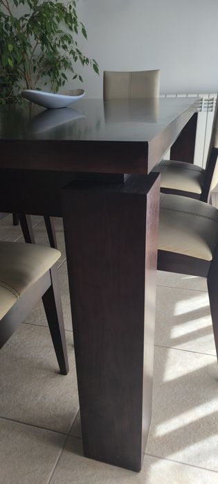 Mesa para sala de estar com 6 cadeiras
