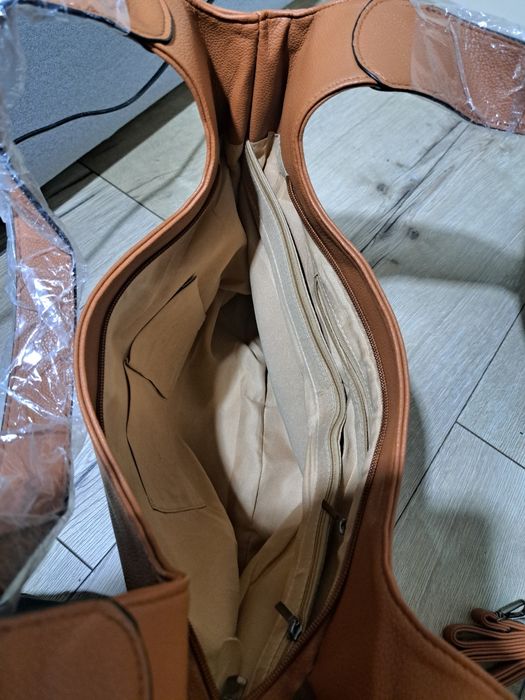 Torebka Guess skórzana