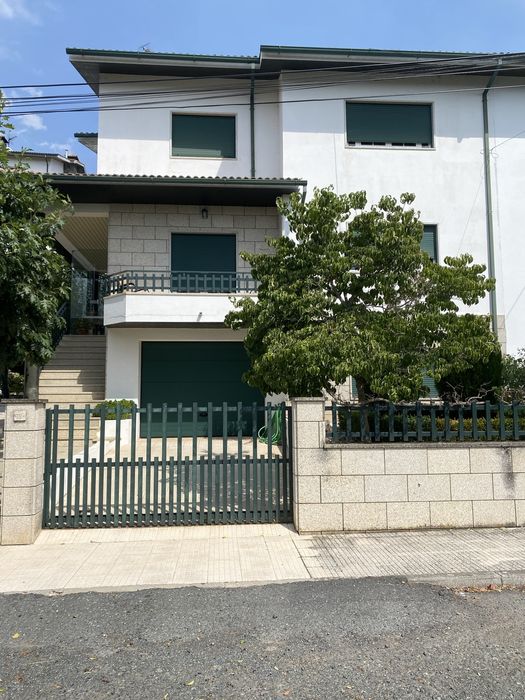 Moradia T4 Excelente