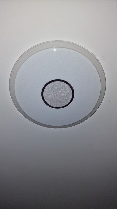 Candeeiro de teto LED