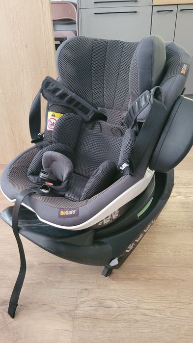 Fotelik BeSafe iZi Twist RWF 61-105 cm