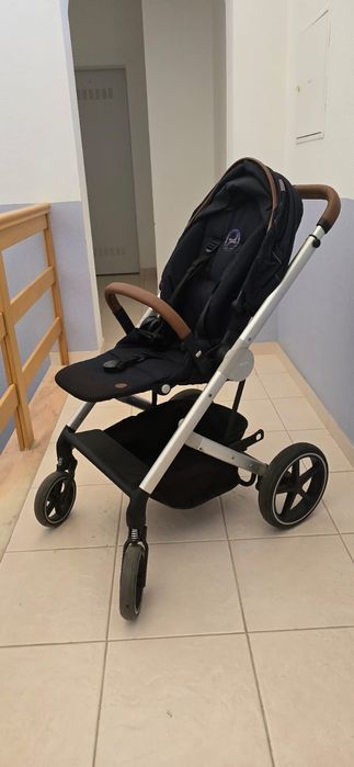 Carrinho de bebé (com opção de ovo)