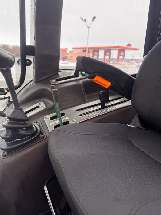 Трактор Yanmar EF585