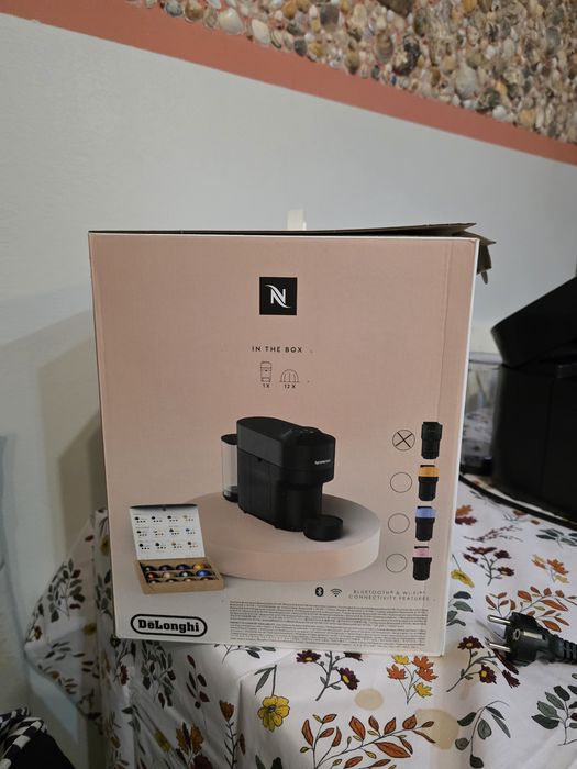 Ekspres DELONGHI Nespresso Vertuo Pop ENV90.B Czarny