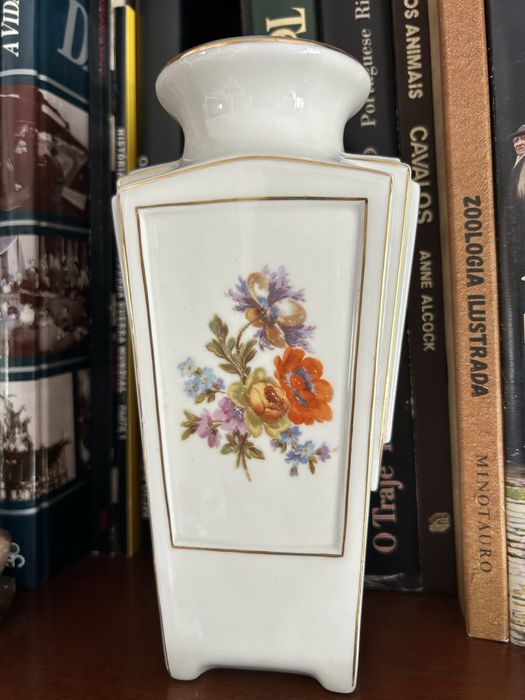 Jarra de porcelana