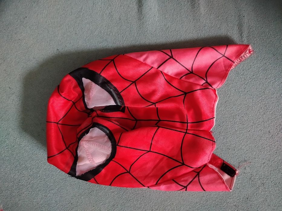 Strój Spiderman.