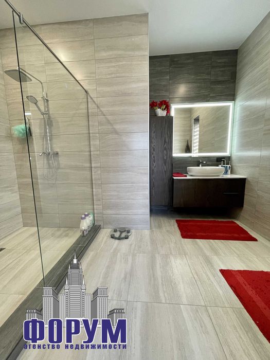 Продам новый дом 280 кв.м. Бородинский мкрн.183000  у.е.