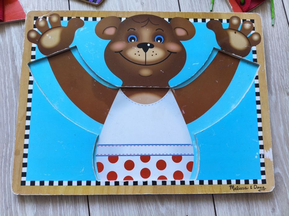 Ігровий набір Melissa and Doug Дерев’яна дошка з застібками