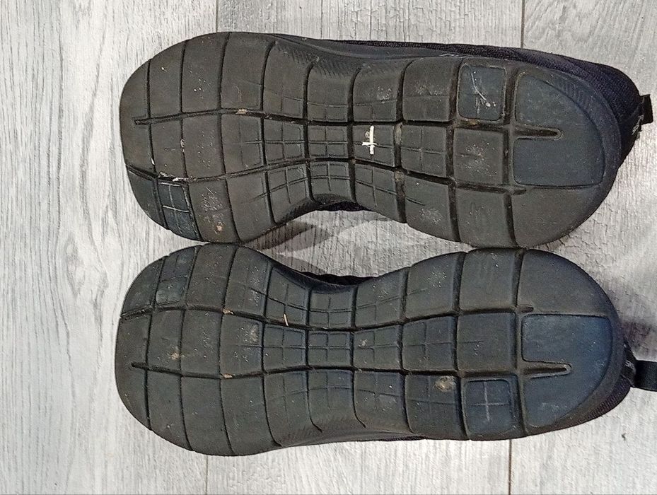 Оригінальні кросівки Skechers Lite-Weight