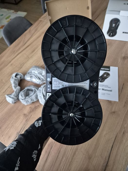 Inteligenty robot do mycia okien szyb luster