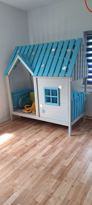 Łóżeczko łóżko domek dla dzieci drewniany 80x160 LED