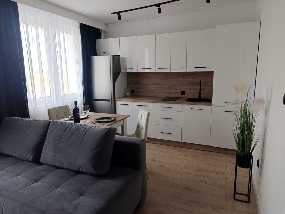 Przestronna Kawalerka w Dobrej Lokalizacji